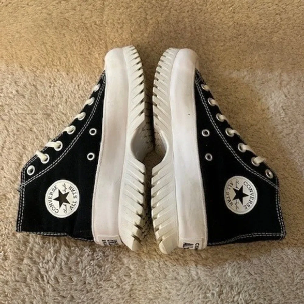 Converse Chuck Taylor All Star Lugged High Top Black White Shoes Womens 5.5 - Picture 5 of 8